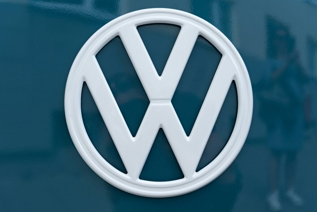 Why You Shouldn't Use WordPress.com - Reasons To Self Host WordPress